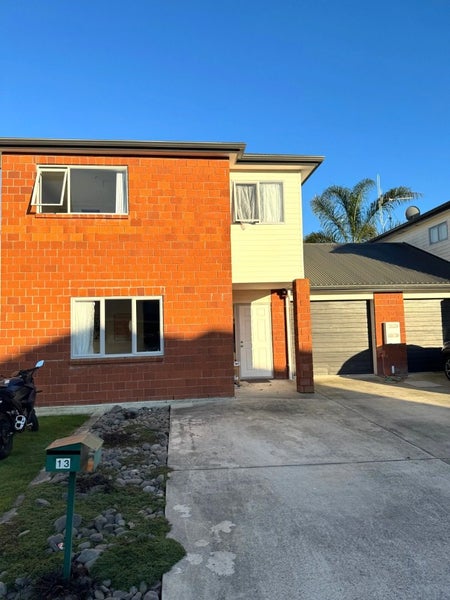 13 Waima Lane, Huntington, Hamilton - Carousel 1