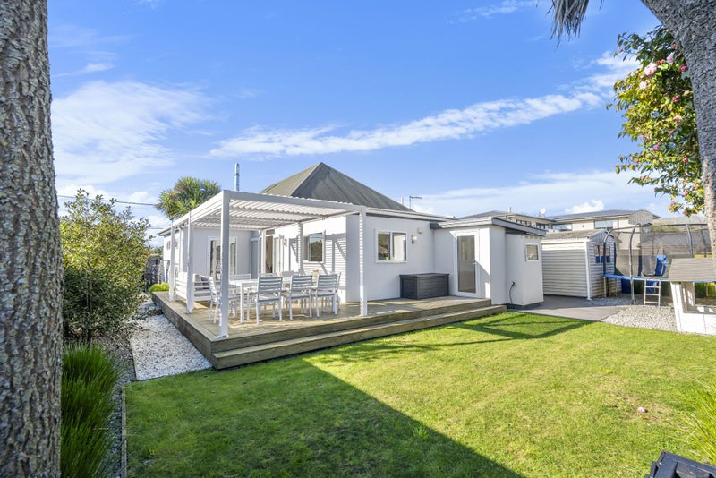 115 Barrington Street, Somerfield, Christchurch - Carousel 1