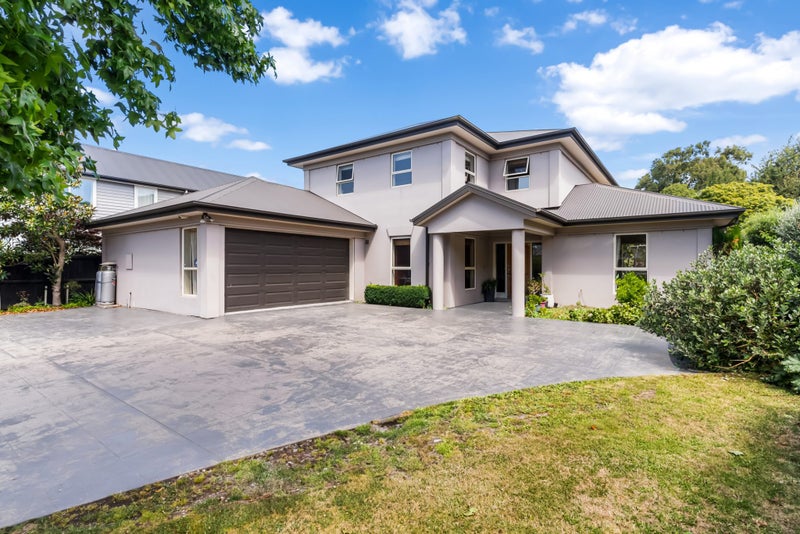 15A Swanleigh Place, Ilam, Christchurch - Carousel 1