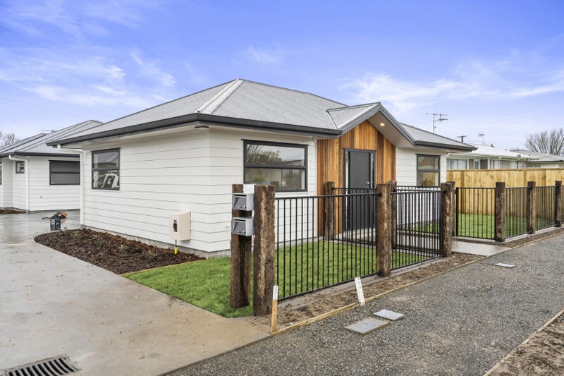 1/4 Cotton Street, St Andrews, Hamilton - Carousel 2
