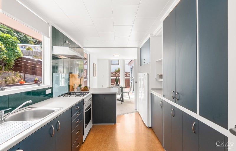 26 Picasso Grove, Belmont, Lower Hutt - Carousel 2