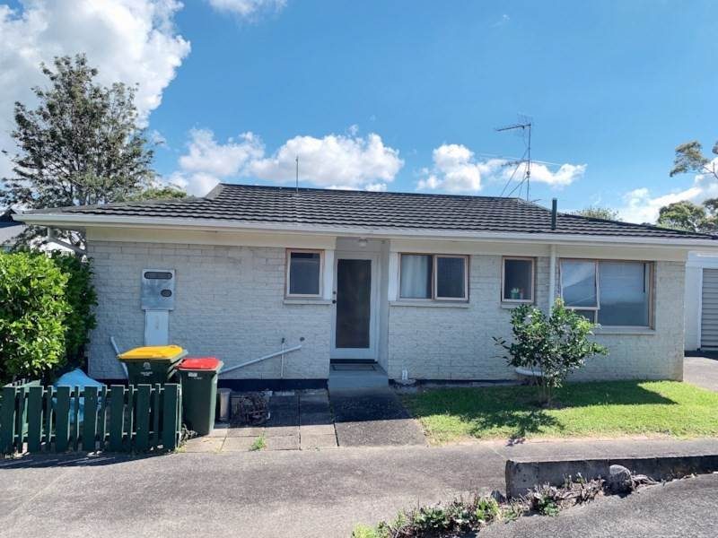 1/4 Ballater Place, Highland Park, Auckland - Carousel 1