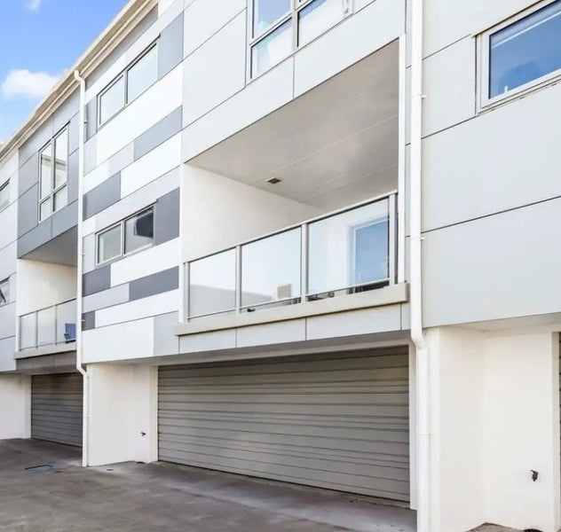 5/521 Anglesea Street, Hamilton Central, Hamilton - Carousel 1