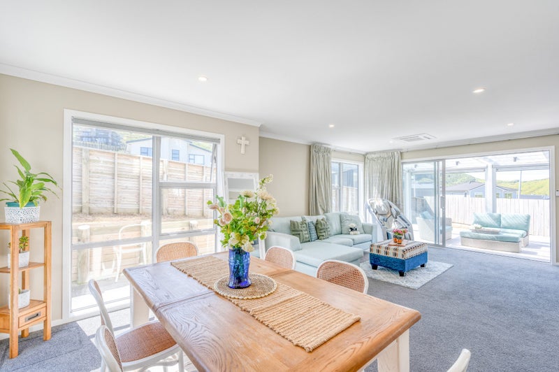 158 Amesbury Drive, Churton Park, Wellington - Carousel 2