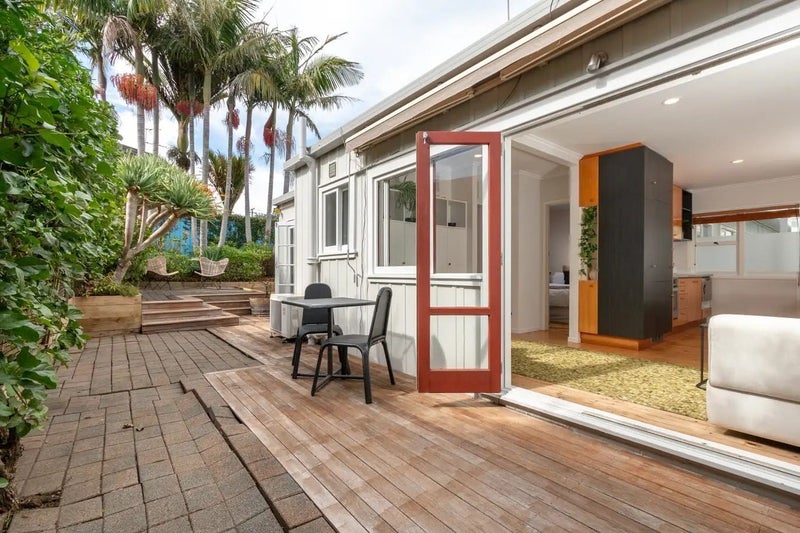 13/5 Edgars Road, Westmere, Auckland - Carousel 1