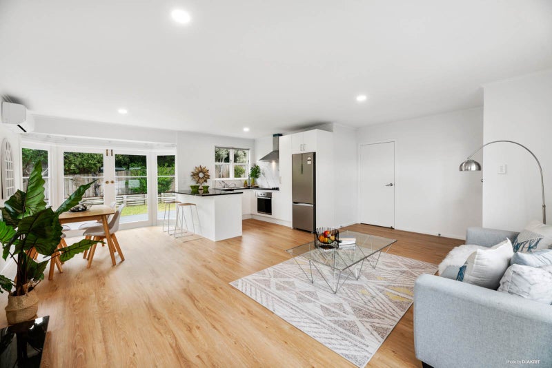 11 Wylie Avenue, Sunnynook, Auckland - Carousel 2