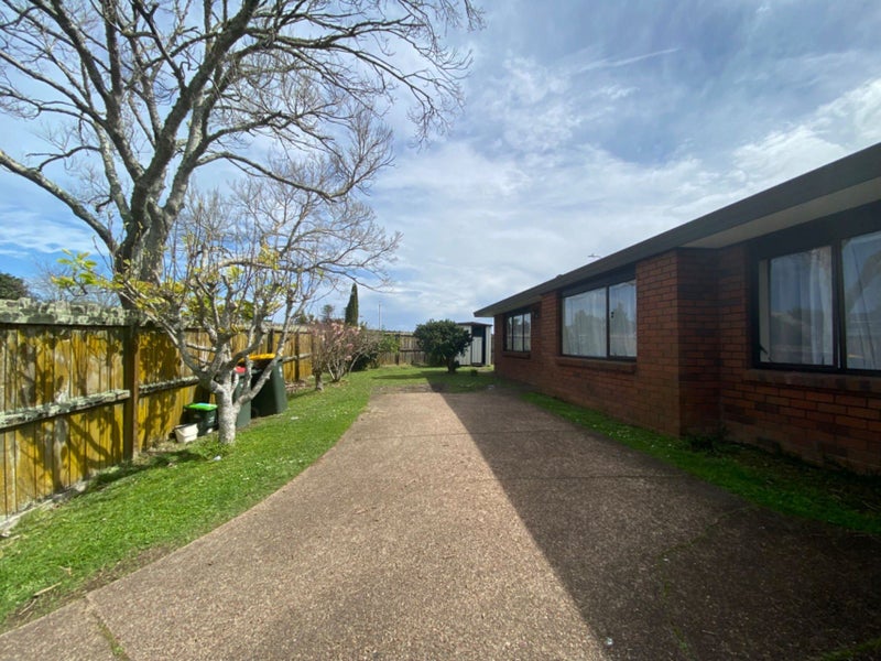 1/158 Whitford Road, Somerville, Manukau - Carousel 2