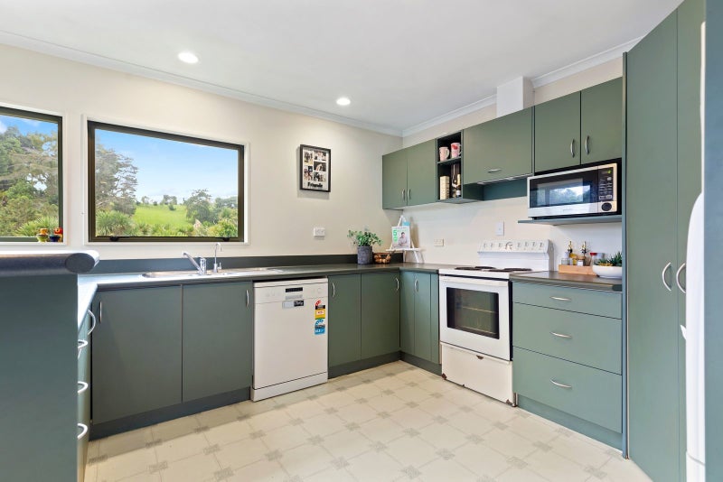 91A Jonathon Street, Brookfield, Tauranga - Carousel 2