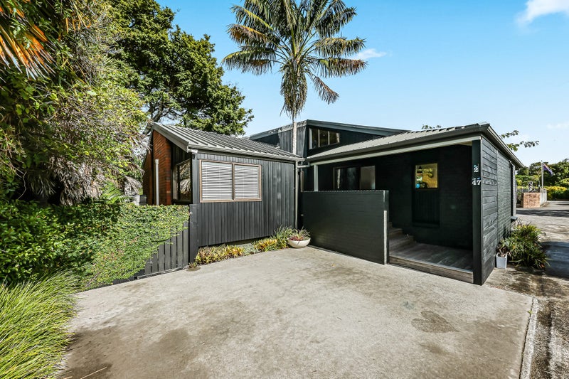 2/47 Shakespeare Road, Milford, Auckland - Carousel 1