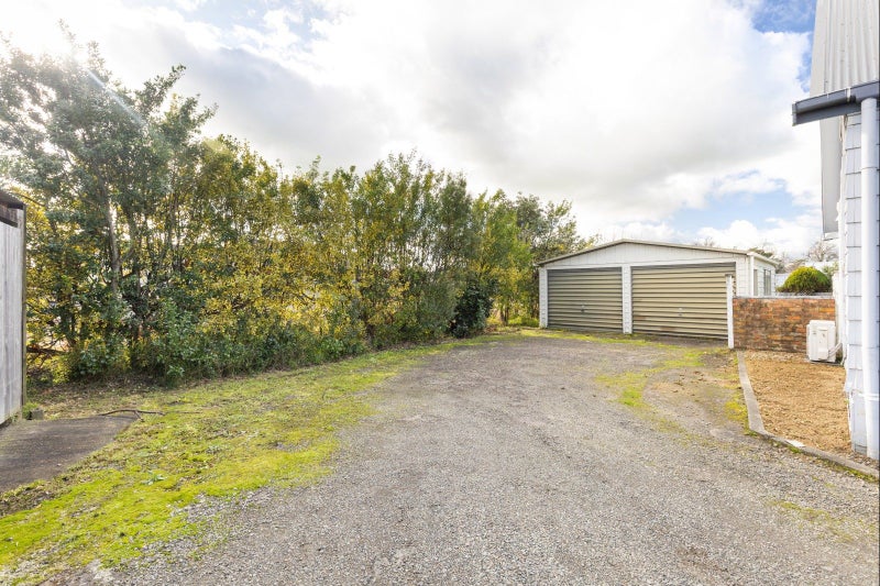 34 Roberts Line, Kelvin Grove, Palmerston North - Carousel 33