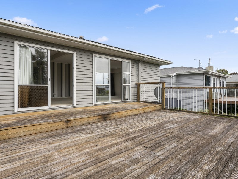 315 Tukapa Street, Hurdon, New Plymouth - Carousel 2