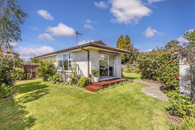 8 Mulberry Place, Redwood, Christchurch - Carousel 15