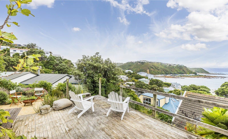 26 Beach Street, Island Bay, Wellington - Carousel 2