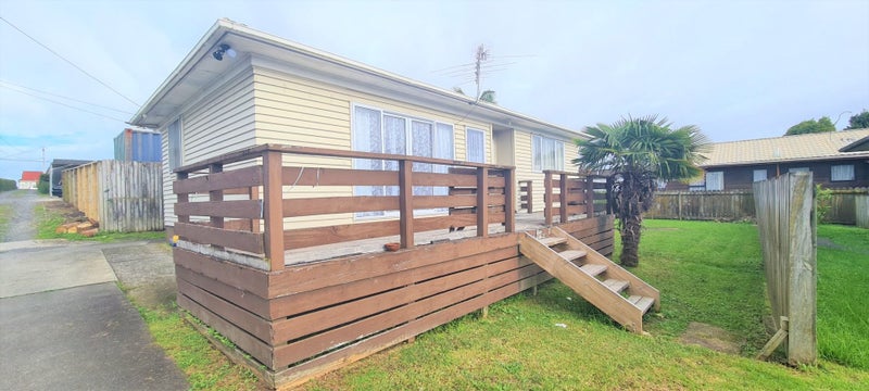 34 Islington Avenue, New Lynn, Auckland - Carousel 1