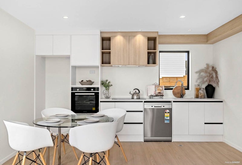 7A Valron Road, Te Atatu South, Auckland - Carousel 2