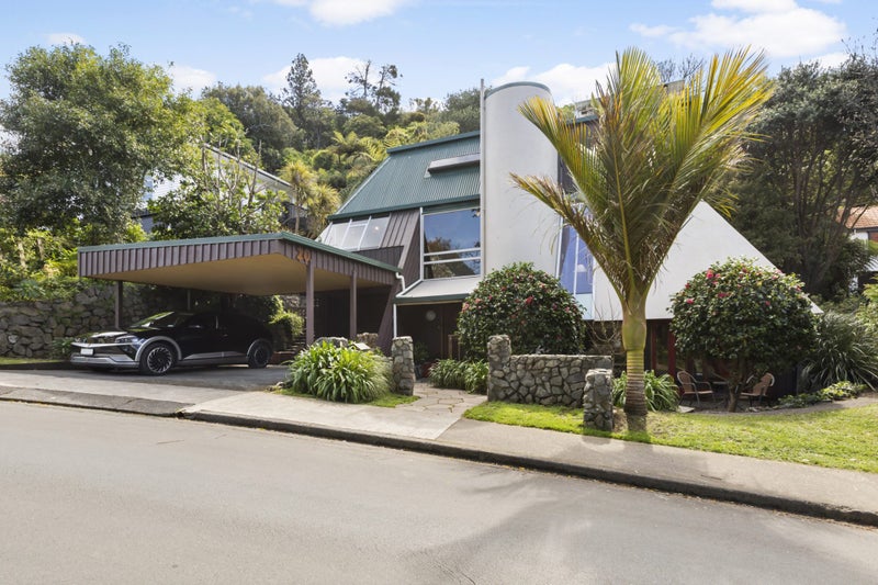 20 Amapur Drive, Khandallah, Wellington - Carousel 2