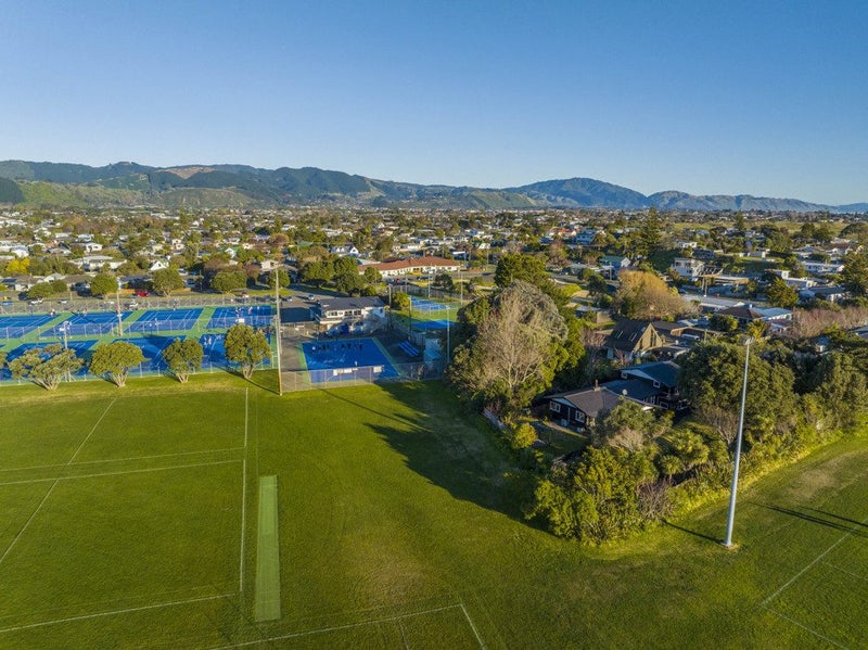 21 Donovan Road, Paraparaumu Beach, Paraparaumu - Carousel 24