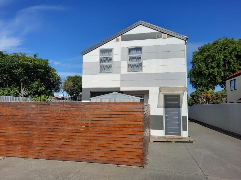 2/38 Stanmore Road, Phillipstown, Christchurch - Carousel 1