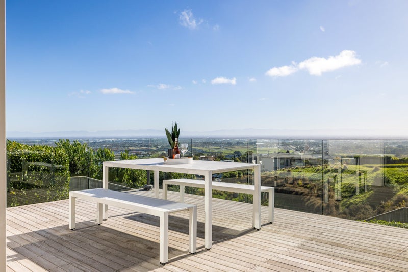 5 Dove Grove, Westmorland, Christchurch - Carousel 1