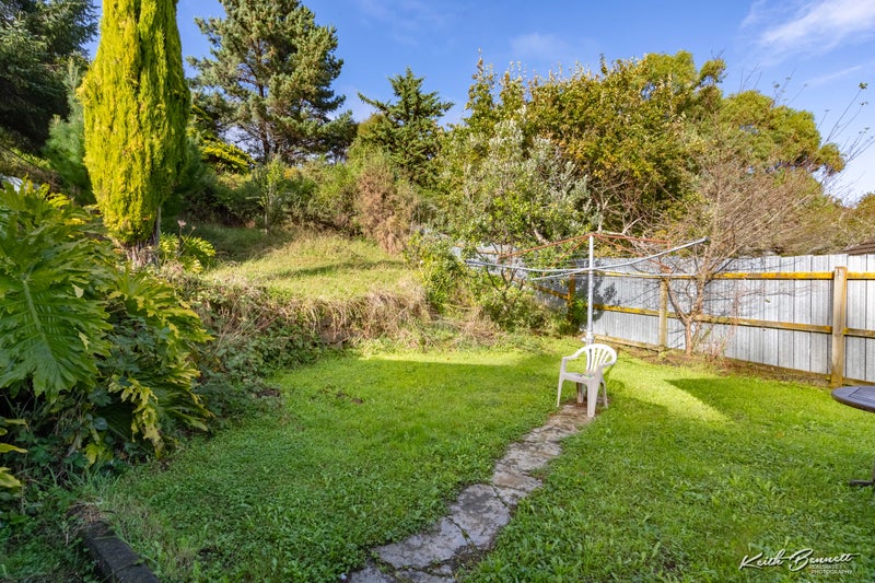 23 Worcester Place, Cannons Creek, Porirua - Carousel 12