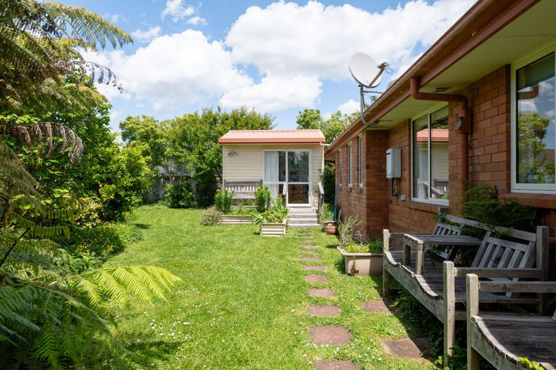 10 Jarvis Court, Huntington, Hamilton - Carousel 16