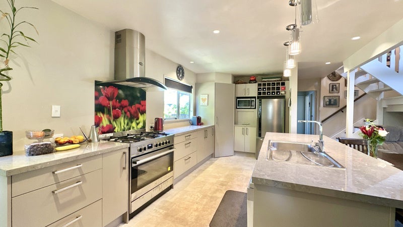 52 Lane Street, Allenton, Ashburton - Carousel 1