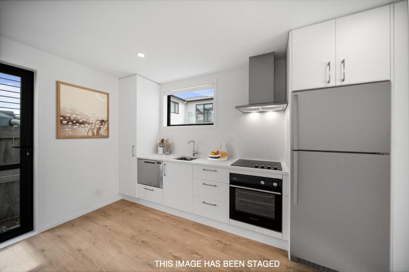 2/39 Pakuranga Road, Pakuranga, Auckland - Carousel 2