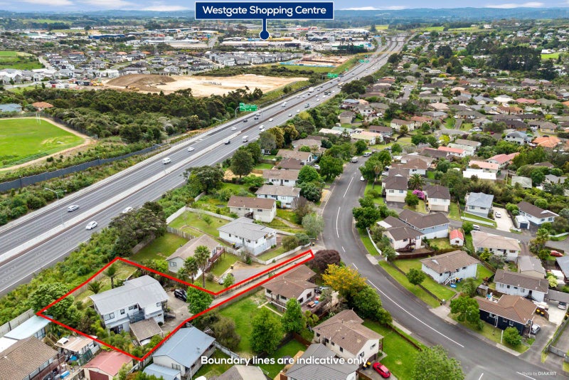 20 Holmes Drive, West Harbour, Auckland - Carousel 2