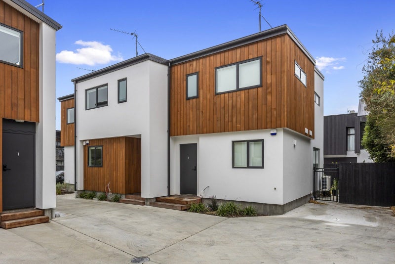3/10 Exeter Street, Merivale, Christchurch - Carousel 8