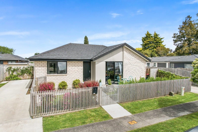 1/35 Karaka Street, Nawton, Hamilton - Carousel 1