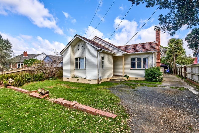 29 Pirie Crescent, Moera, Lower Hutt - Carousel 1