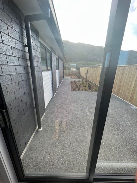 56 Hokioi Drive, Kenepuru, Porirua - Carousel 2