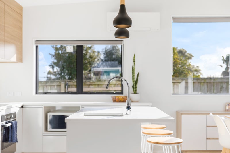 86A Beach Haven Road, Beach Haven, Auckland - Carousel 1