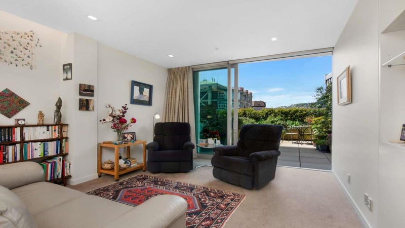 8F/9 Chews LANE, Wellington Central, Wellington - Carousel 2