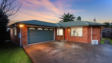 681A Te Atatu Road, Te Atatu Peninsula, Auckland - Carousel 1