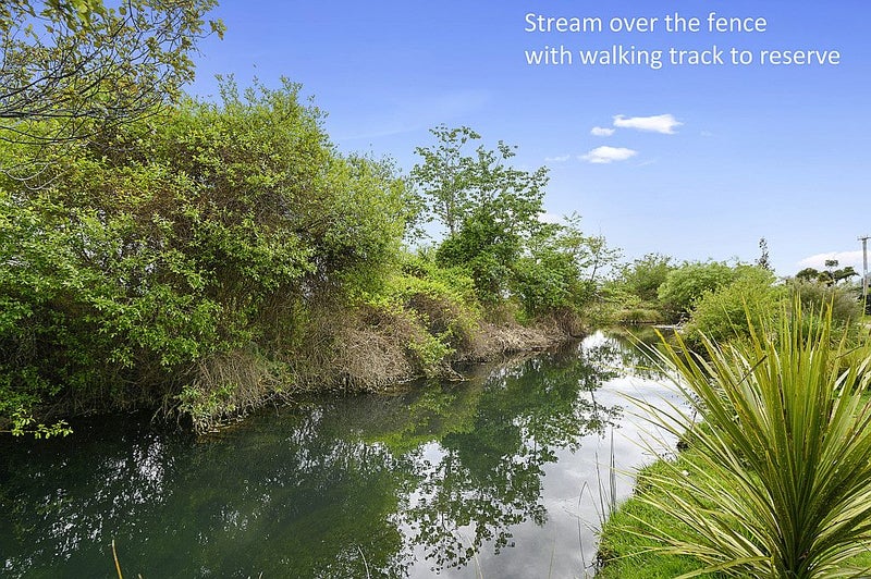 8B Gemini Place, Kawaha Point, Rotorua - Carousel 2