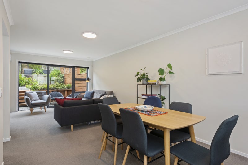 25/22 Booth Street, Miramar, Wellington - Carousel 2