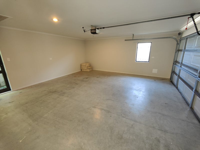 6 Astelia Lane, Rototuna North, Hamilton - Carousel 15