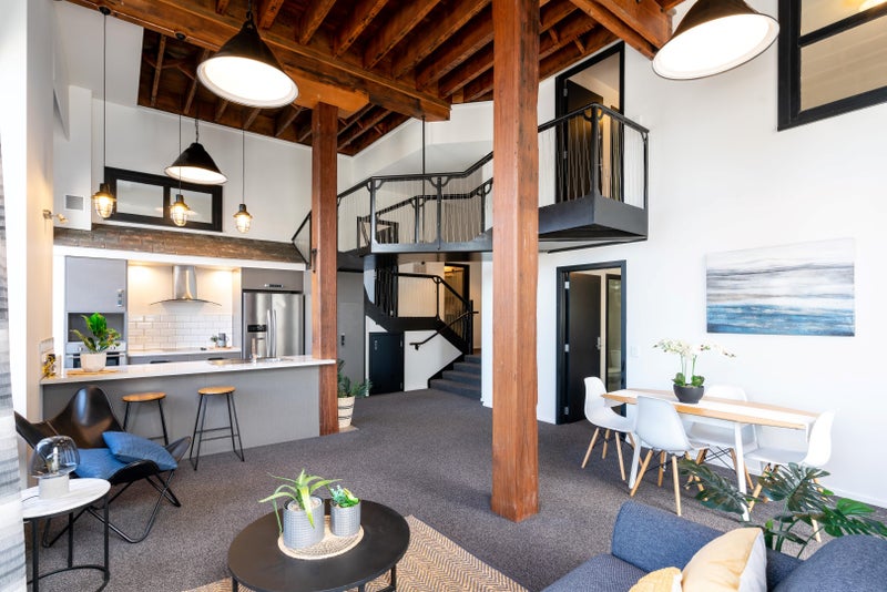 2/5 Jetty Street, Dunedin Central, Dunedin - Carousel 1