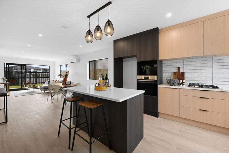 7 Overton Street, Rototuna North, Hamilton - Carousel 1