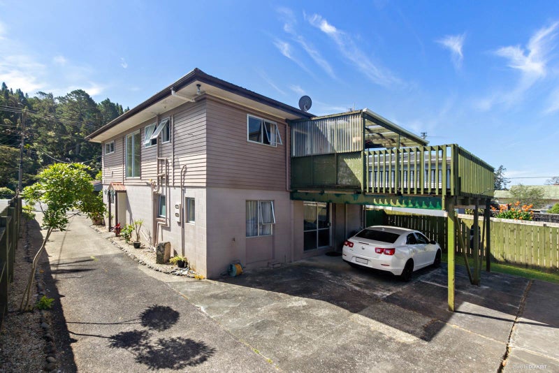 28 Birdwood Road, Swanson, Auckland - Carousel 2