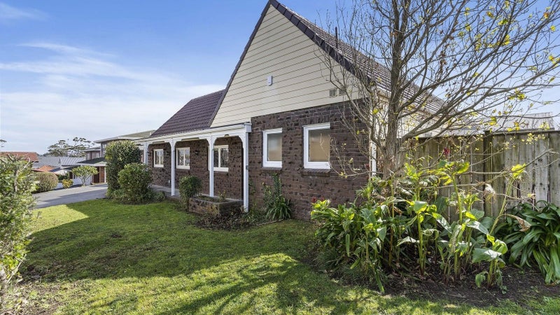 14 Steeple Rise, Pakuranga, Auckland - Carousel 1