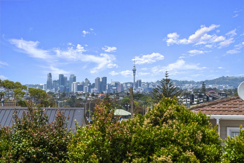 627A Glenfield Road, Totara Vale, Auckland - Carousel 27