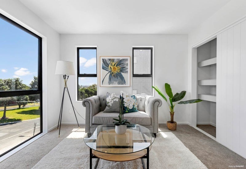 1/62 Highland Park Drive, Highland Park, Auckland - Carousel 2