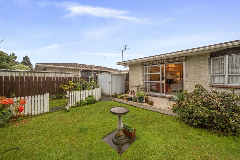 1/10 Nursery Place, Westown, New Plymouth - Carousel 10