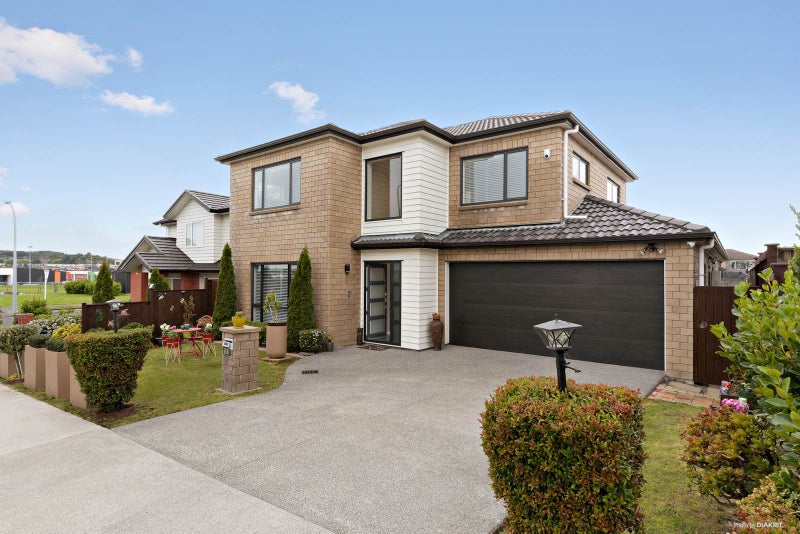 37 Arranmore Drive, Flat Bush, Auckland - Carousel 2
