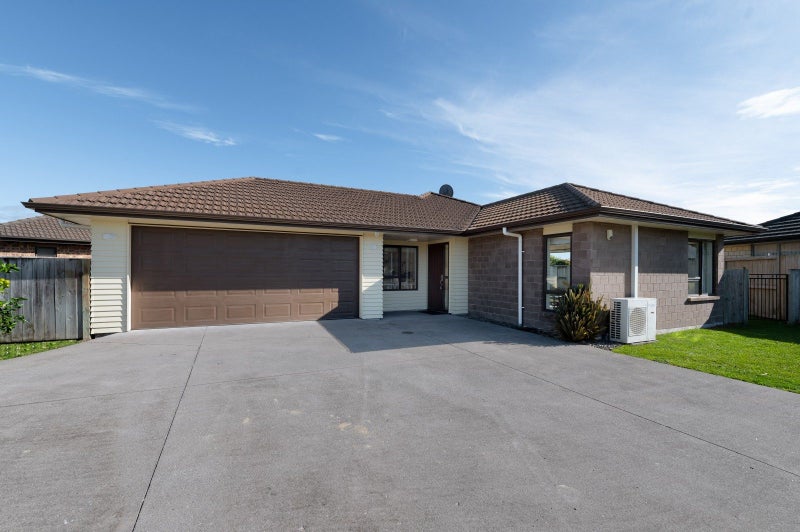 63 Aquila Crescent, Rototuna North, Hamilton - Carousel 2