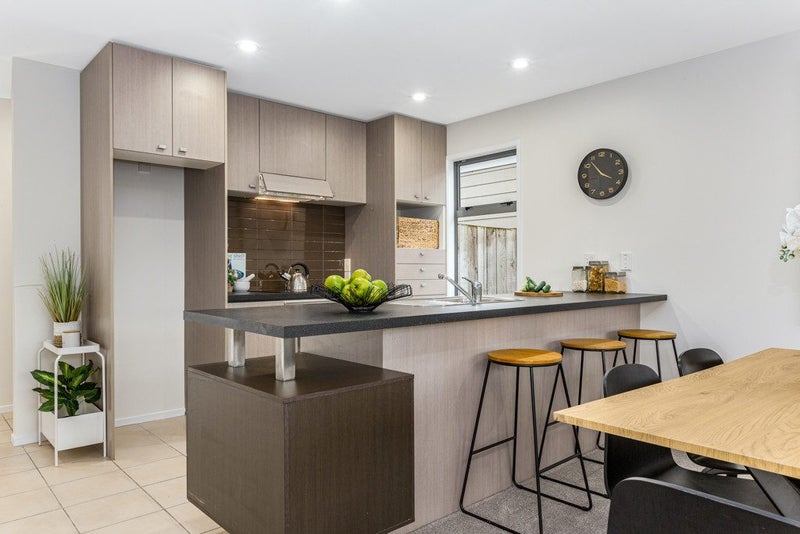 30 Abilene Crescent, Churton Park, Wellington - Carousel 2