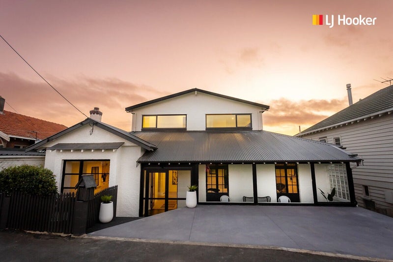 71 Eglinton Road, Mornington, Dunedin - Carousel 1