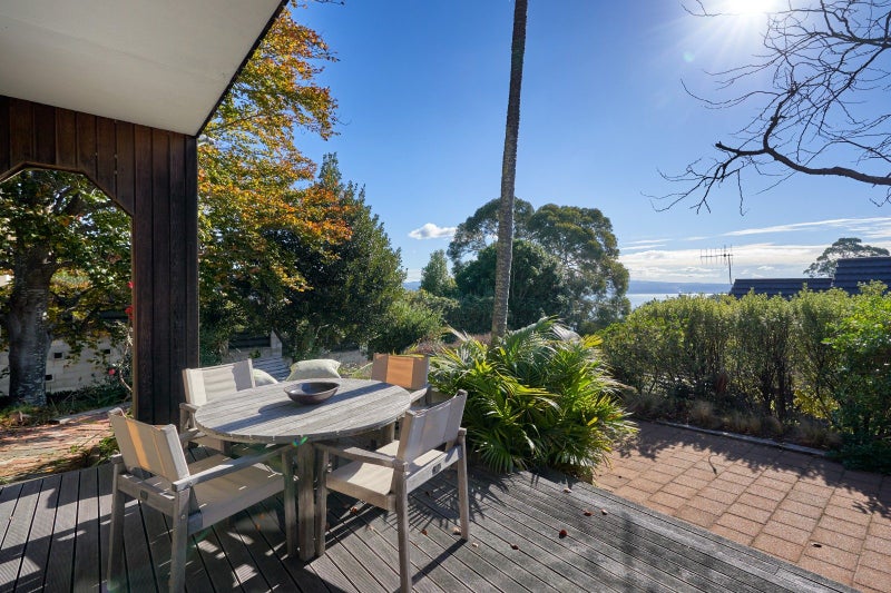3B Lighthouse Road, Bluff Hill, Napier - Carousel 2